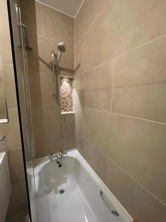 伦敦Chic Victorian Flat In Private Estate - Mile End!公寓 伦敦