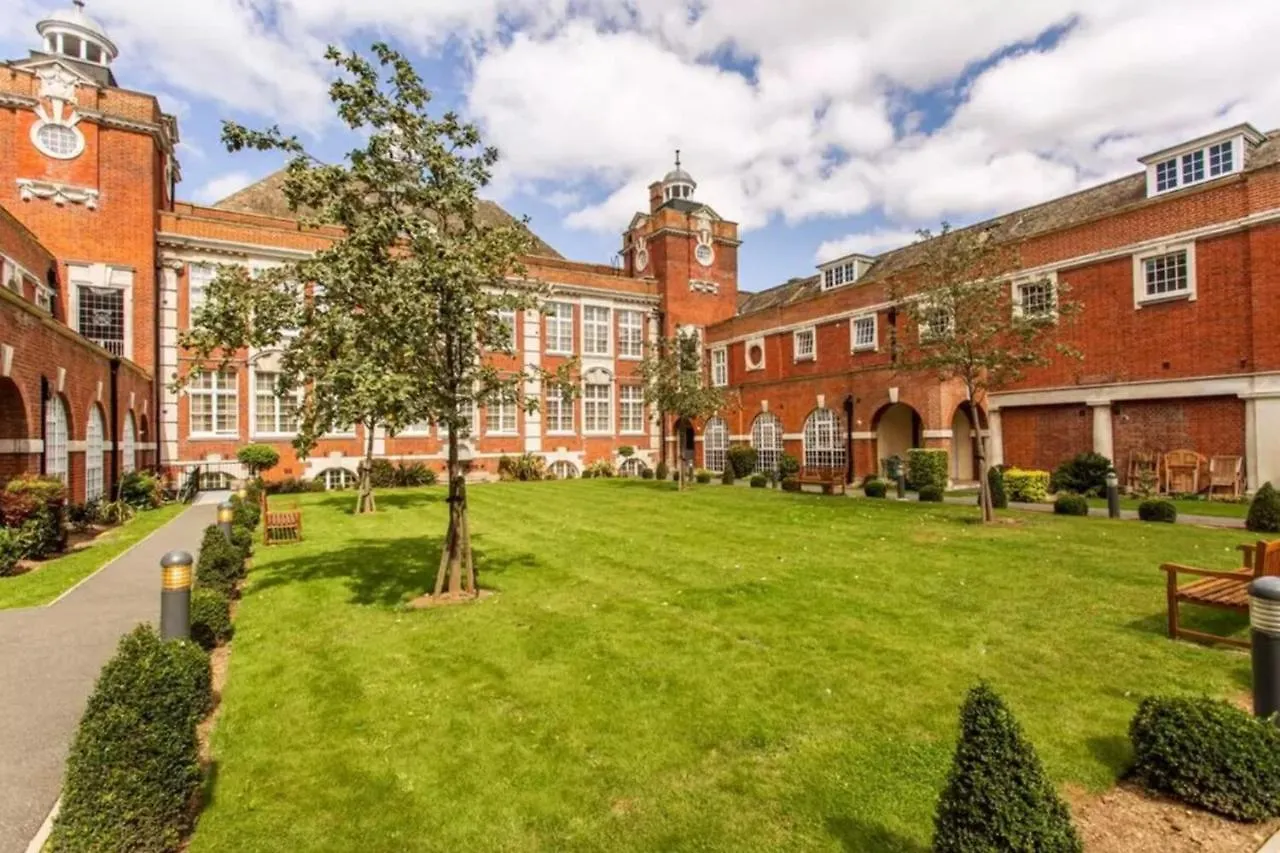公寓 伦敦Chic Victorian Flat In Private Estate - Mile End!公寓
